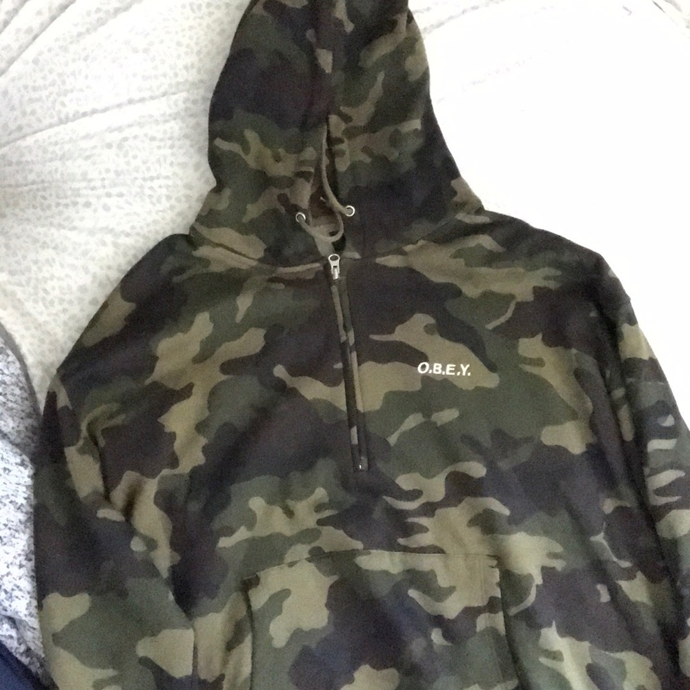 O.B.E.Y HOODIE